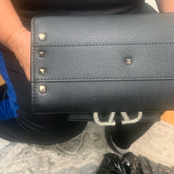 Elegant Black Satchel with Silver Logo - Picture 4 of 14